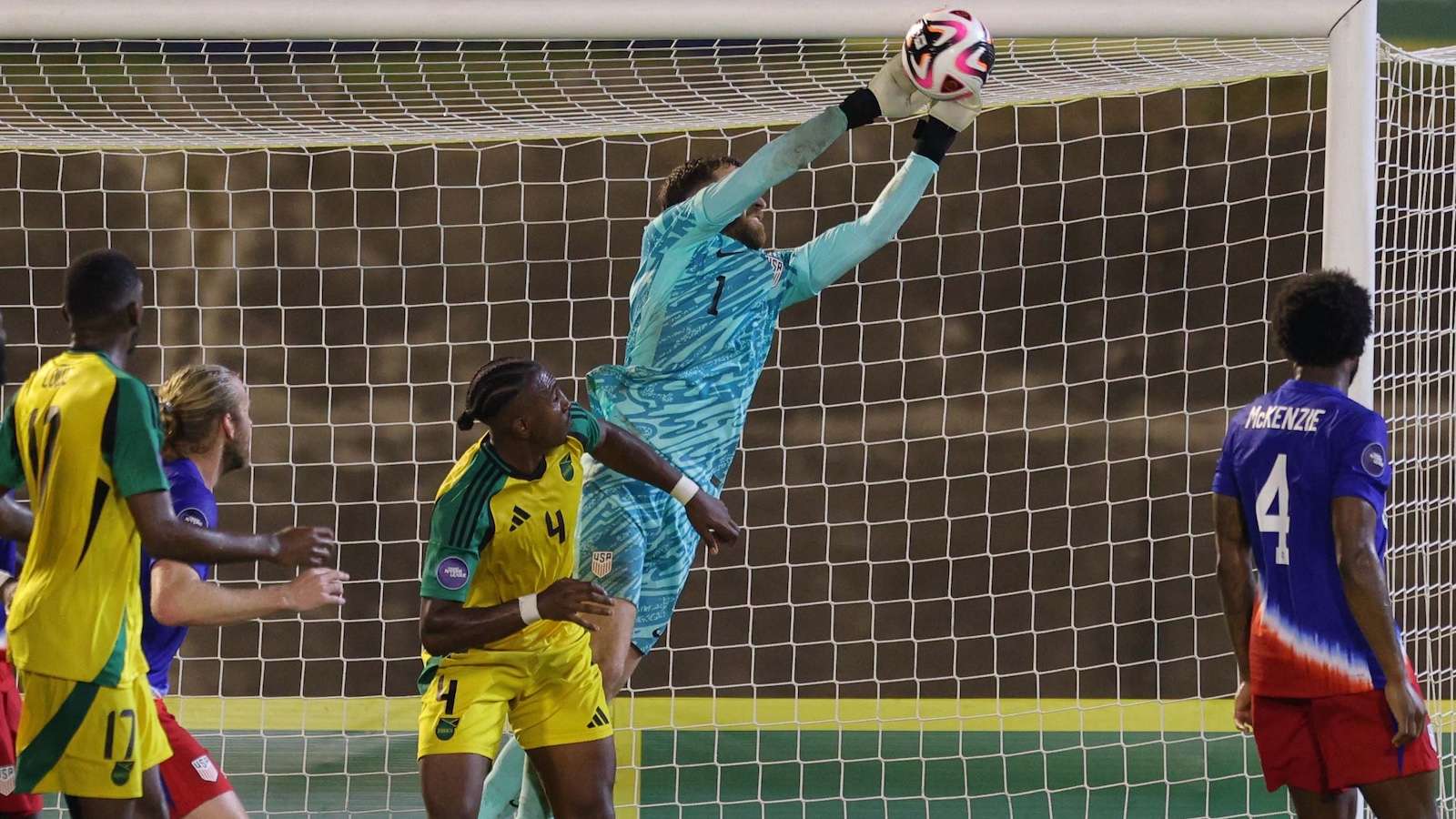 力全民健身 力全民健身